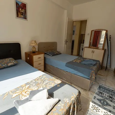 Girne Coastal Baby Apartment Agia Varvara