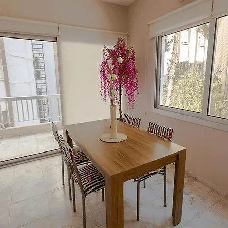 Girne Coastal Baby Apartment Agia Varvara